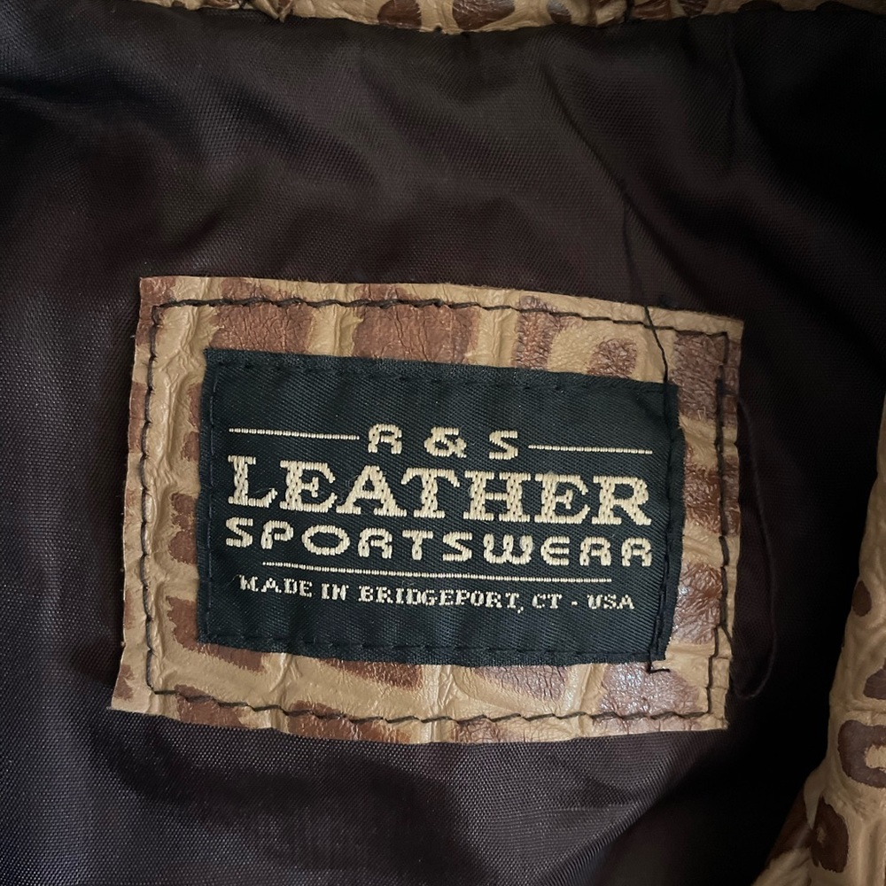 Custom-Made Leather Jacket - Picture 2 of 6